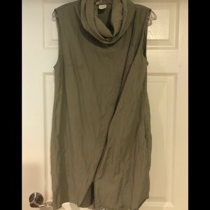 Cute sleeveless top